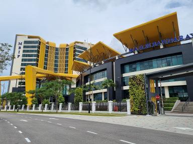 Iskandar Puteri Johor billboards